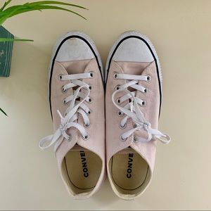 Converse Chuck Taylor Pink Low Tops